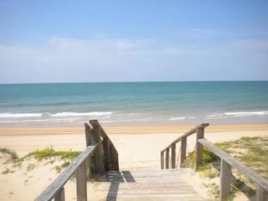 Galia Costa Ballena 0*,